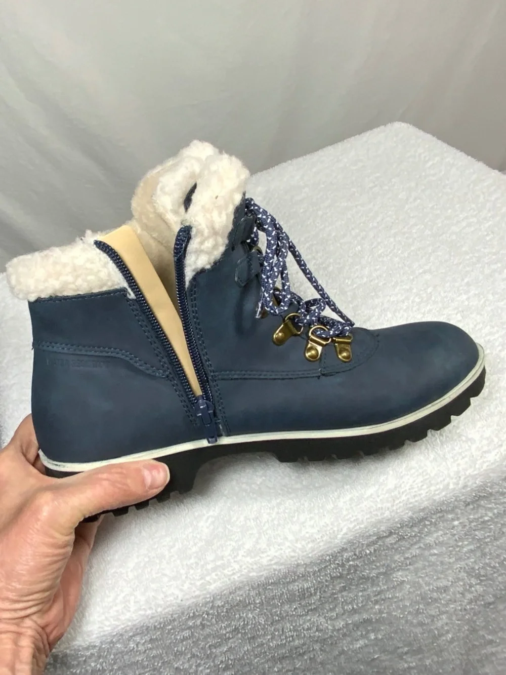 NWOT - JBU Blue Water Resistant Ankle Boots - Size 8.5